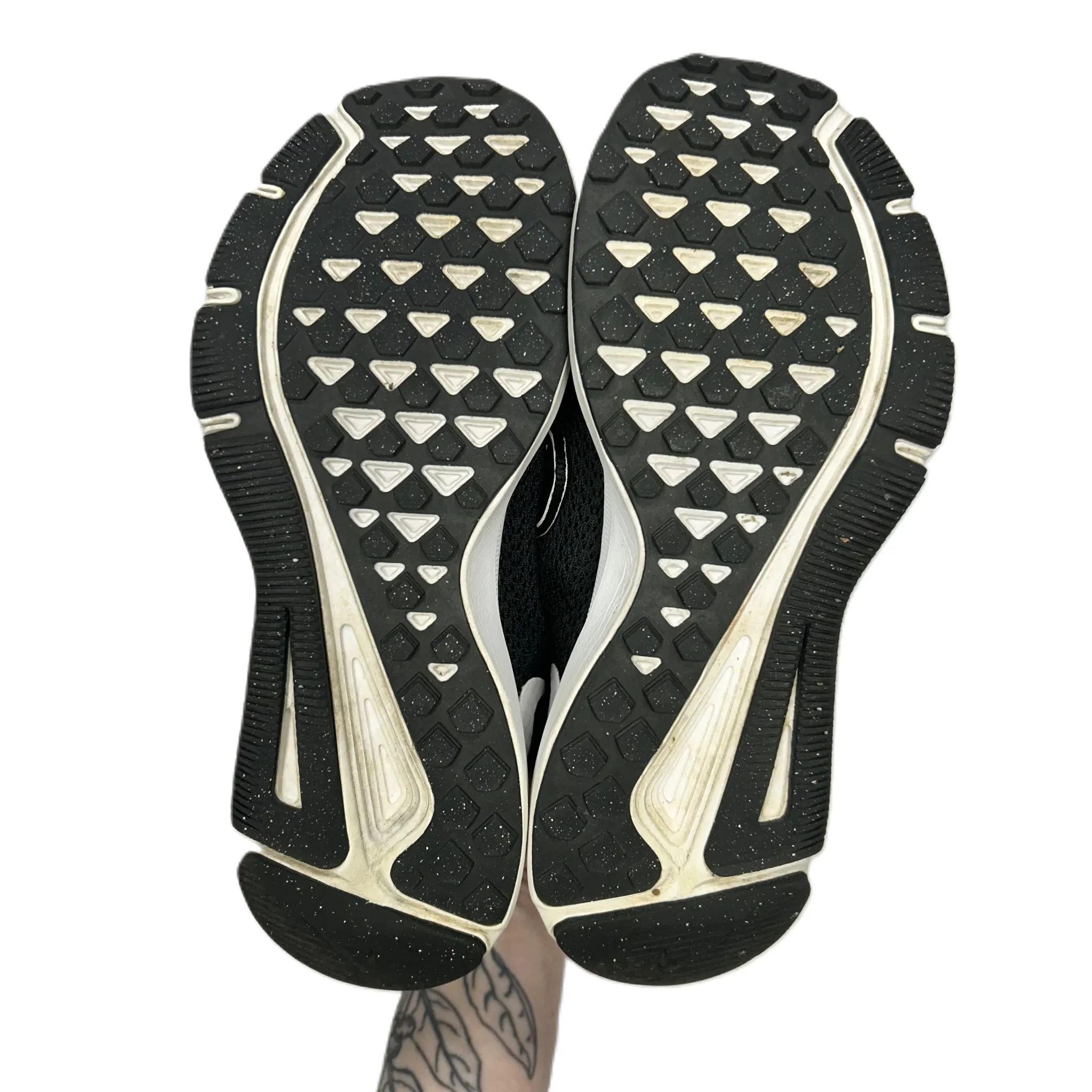 Black Shoes Athletic By Nike, Size: 7 nike