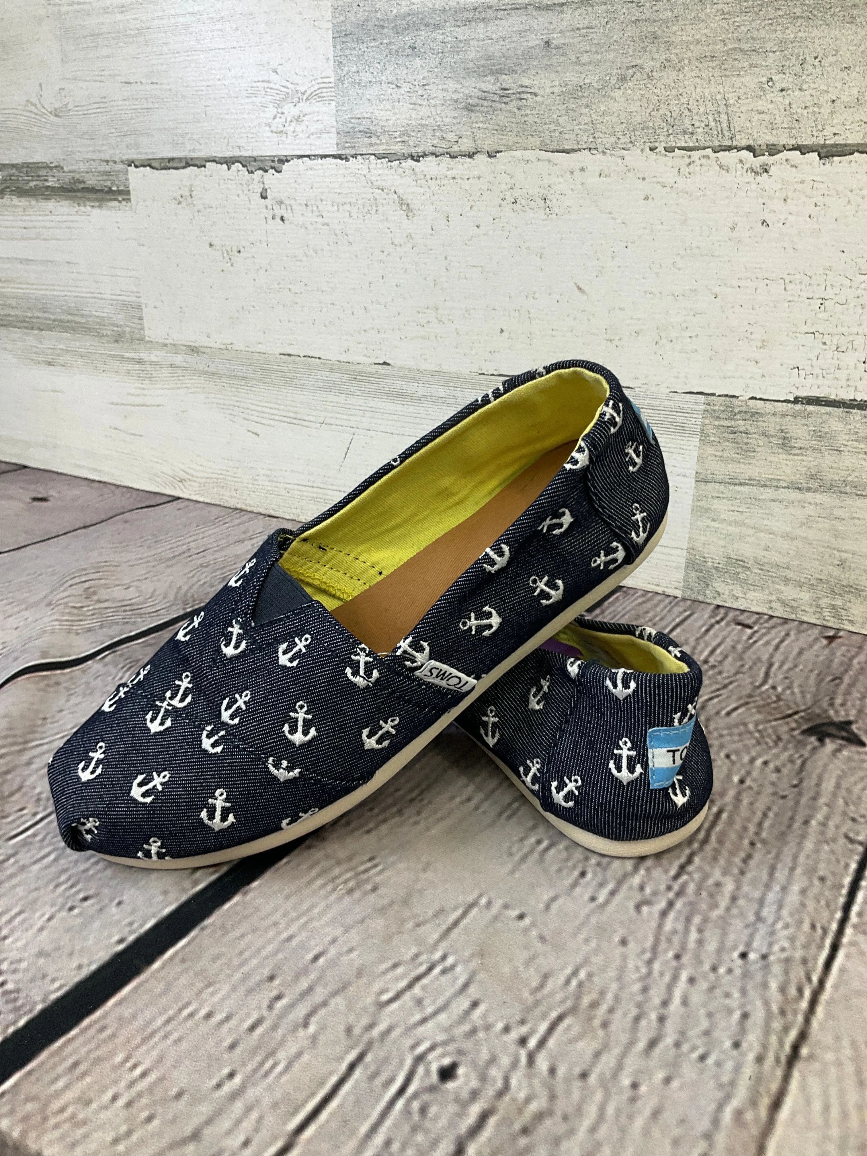 Blue Shoes Flats Toms, Size 7 toms
