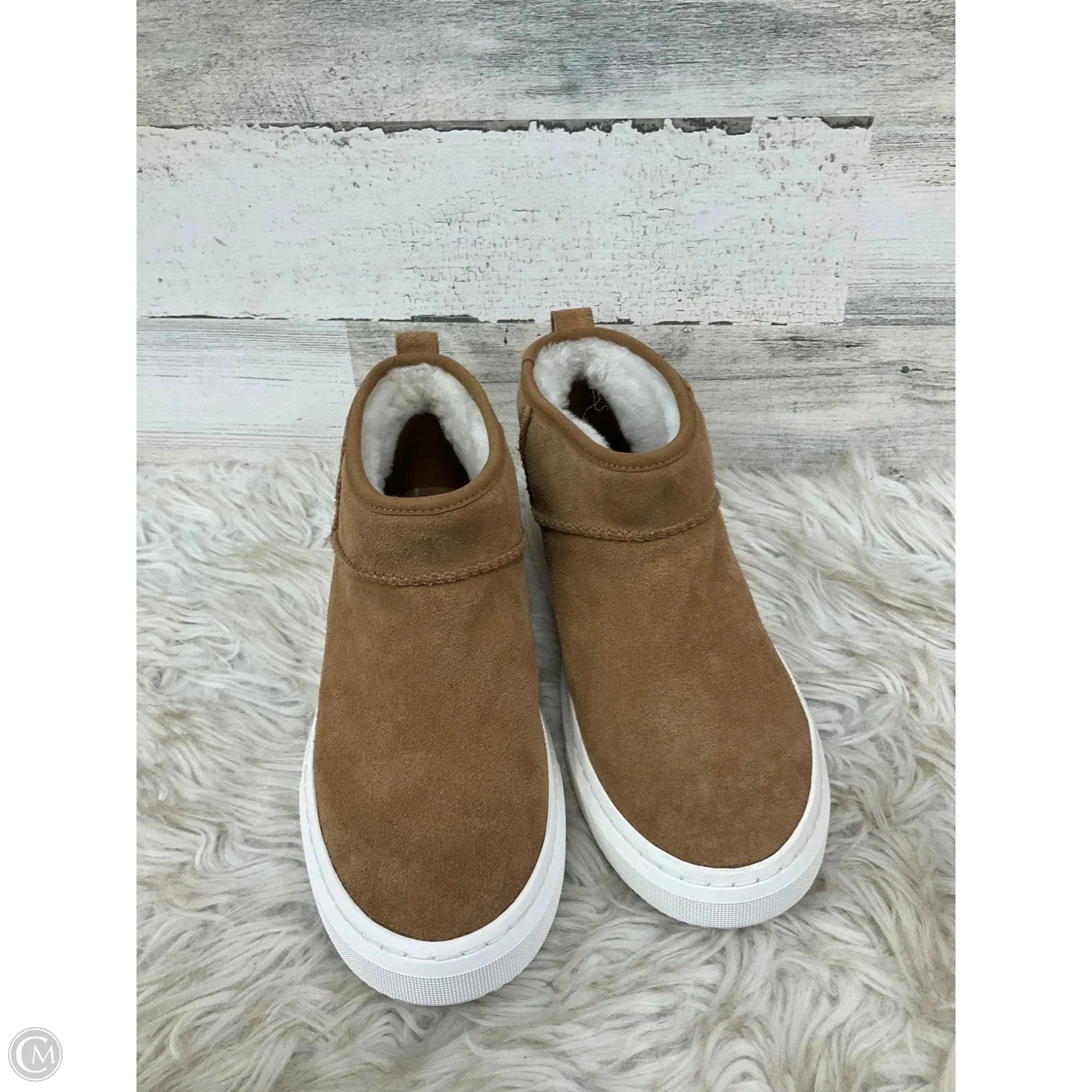 Boots Designer By Ugg In Brown, Size: 9