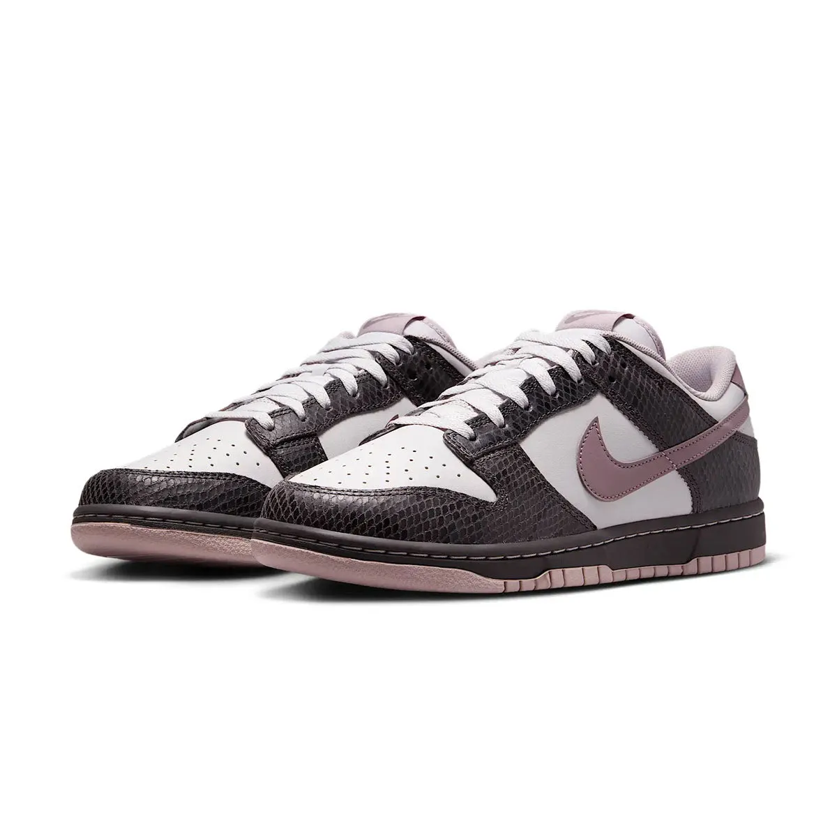 Dunk Low SE 'Snakeskin Medium Ash'