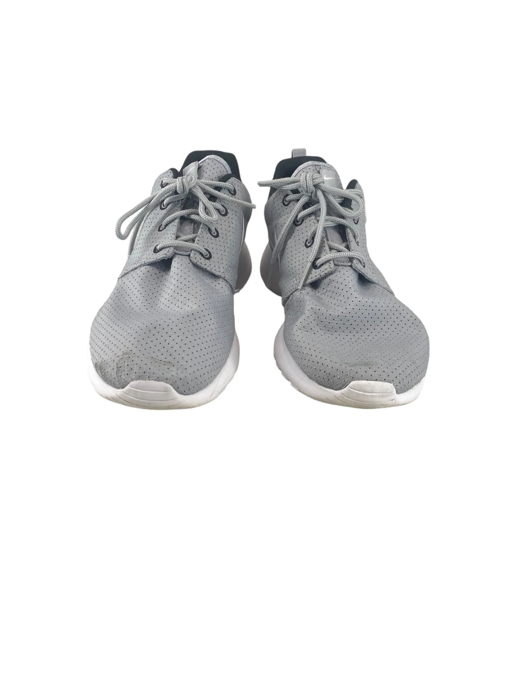 Grey Shoes Athletic Nike, Size 9.5 nike