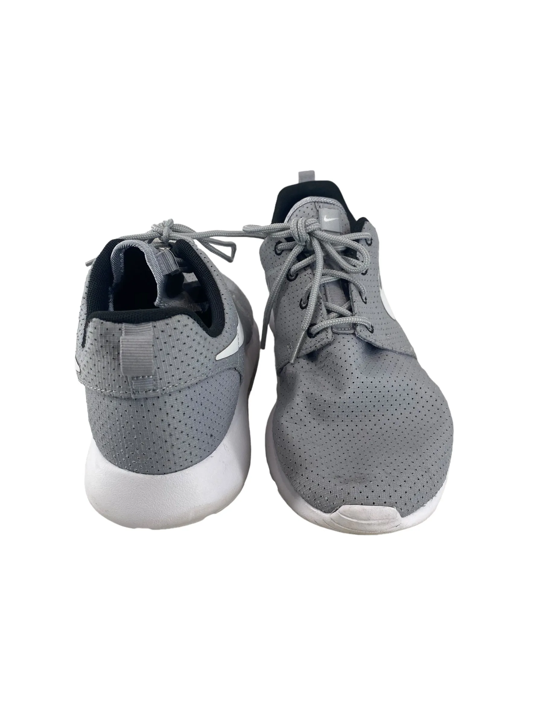 Grey Shoes Athletic Nike, Size 9.5 nike