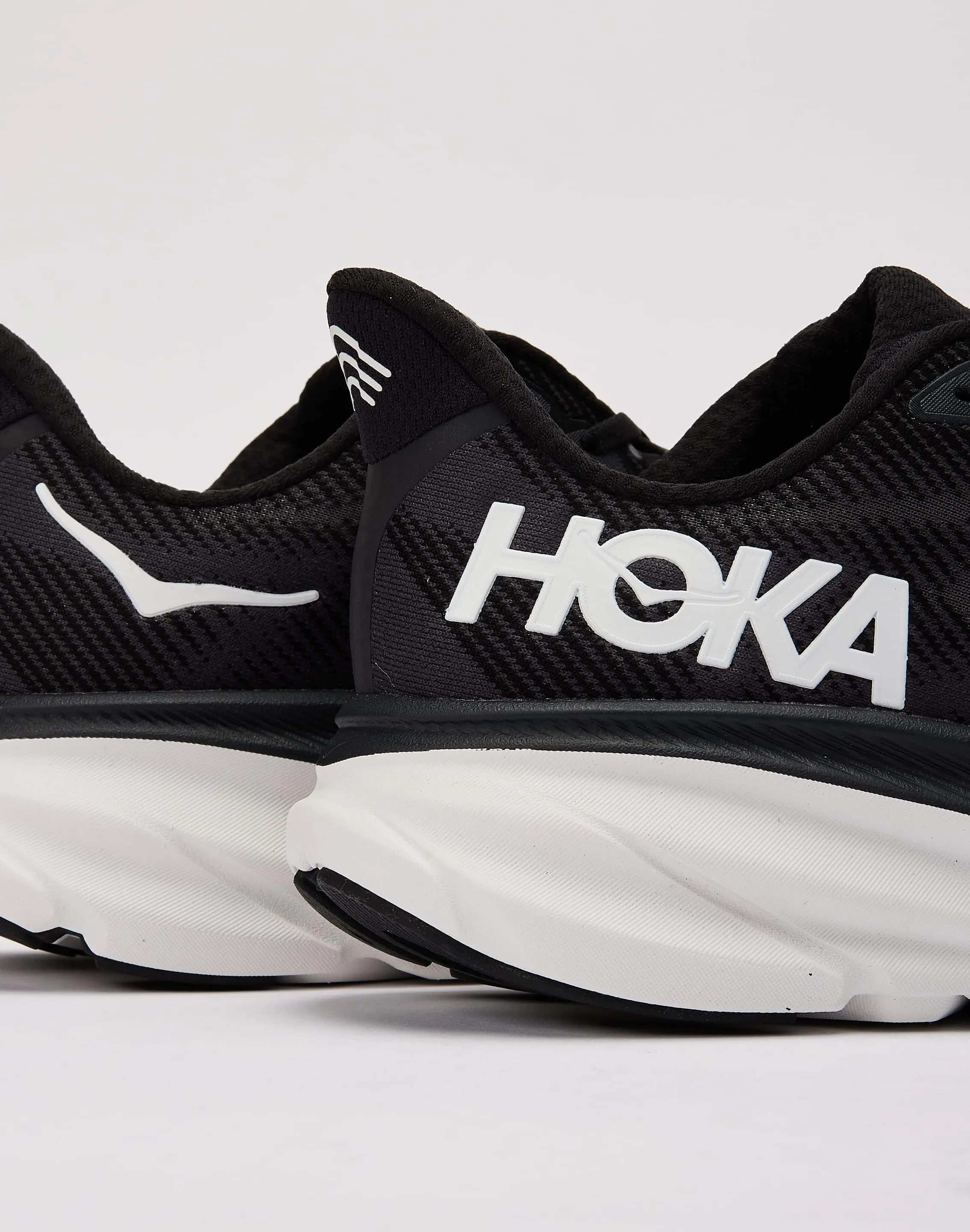 HOKA Clifton 9
