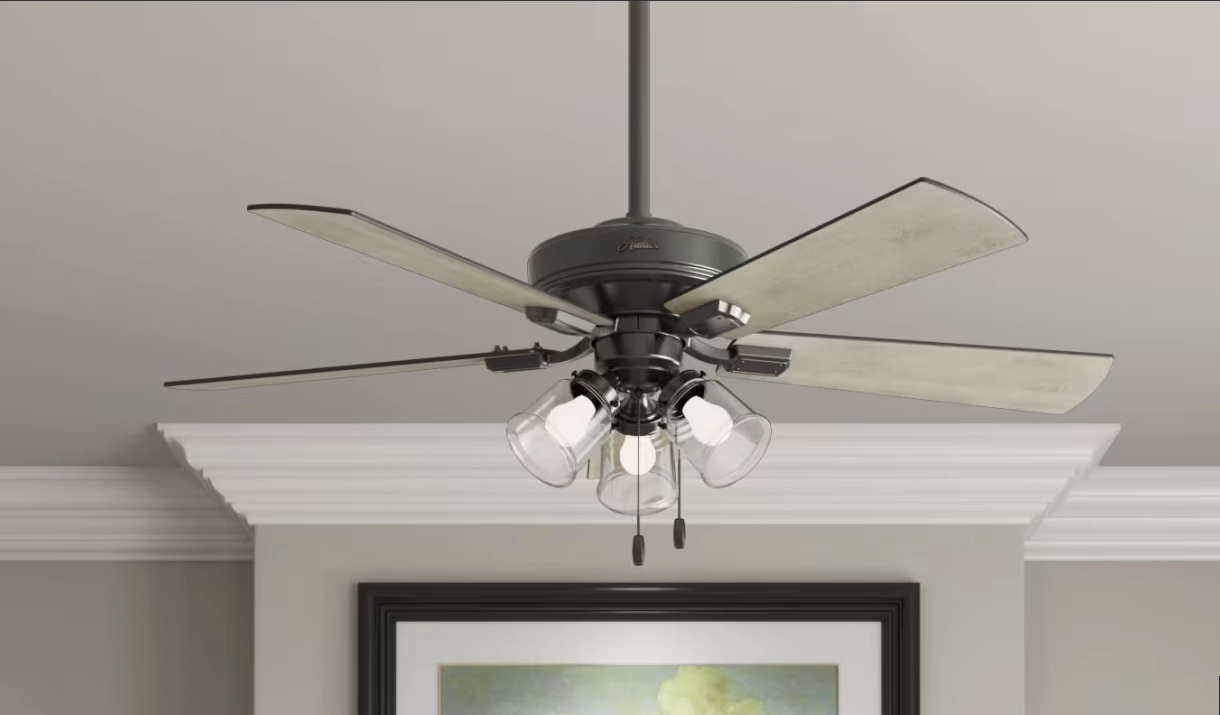 Hunter Fan Crestfield Pull Chain Flushmount Ceiling Fan with 18W LED