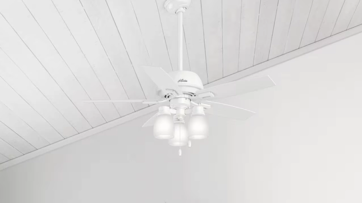Hunter Fan Donegan Indoor Pull Chain Ceiling Fan with 27W LED