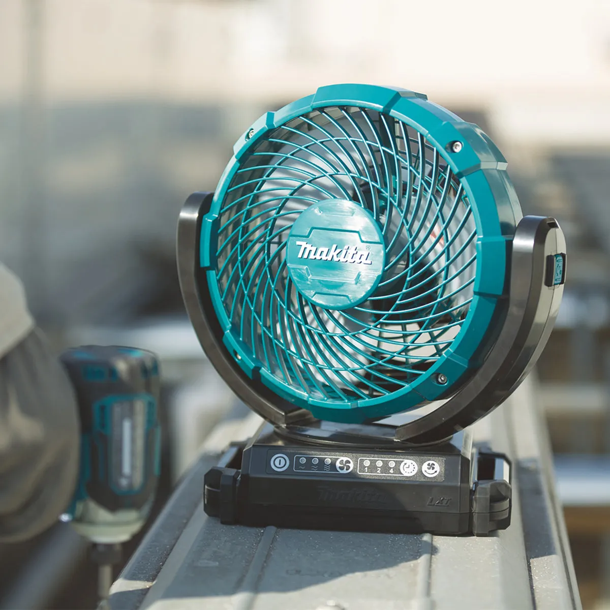 Makita DCF102Z 14.4V/18V LXT Portable Fan Body Only