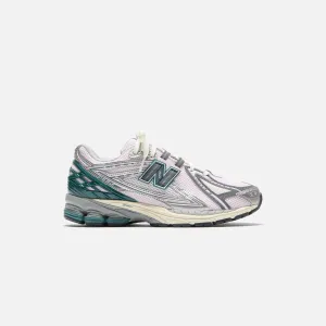 New Balance 1906R - Granite / Metallic Pink