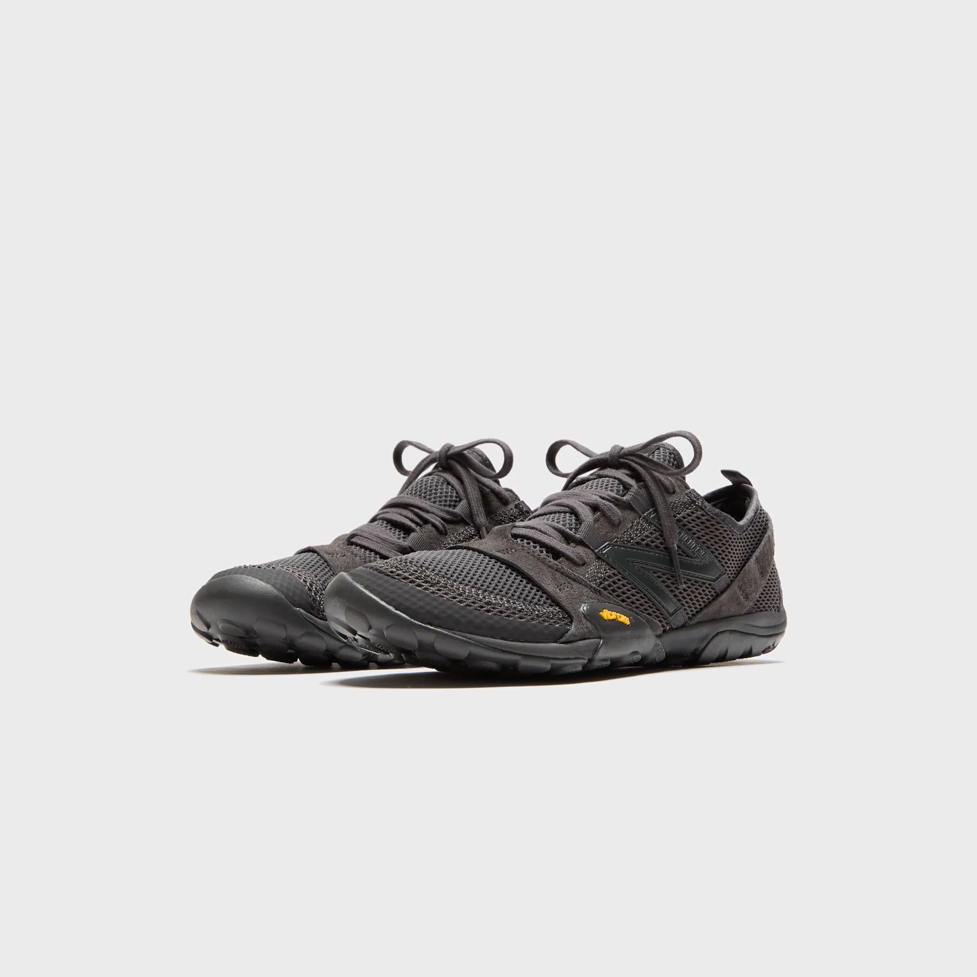 New Balance MT10 - Black