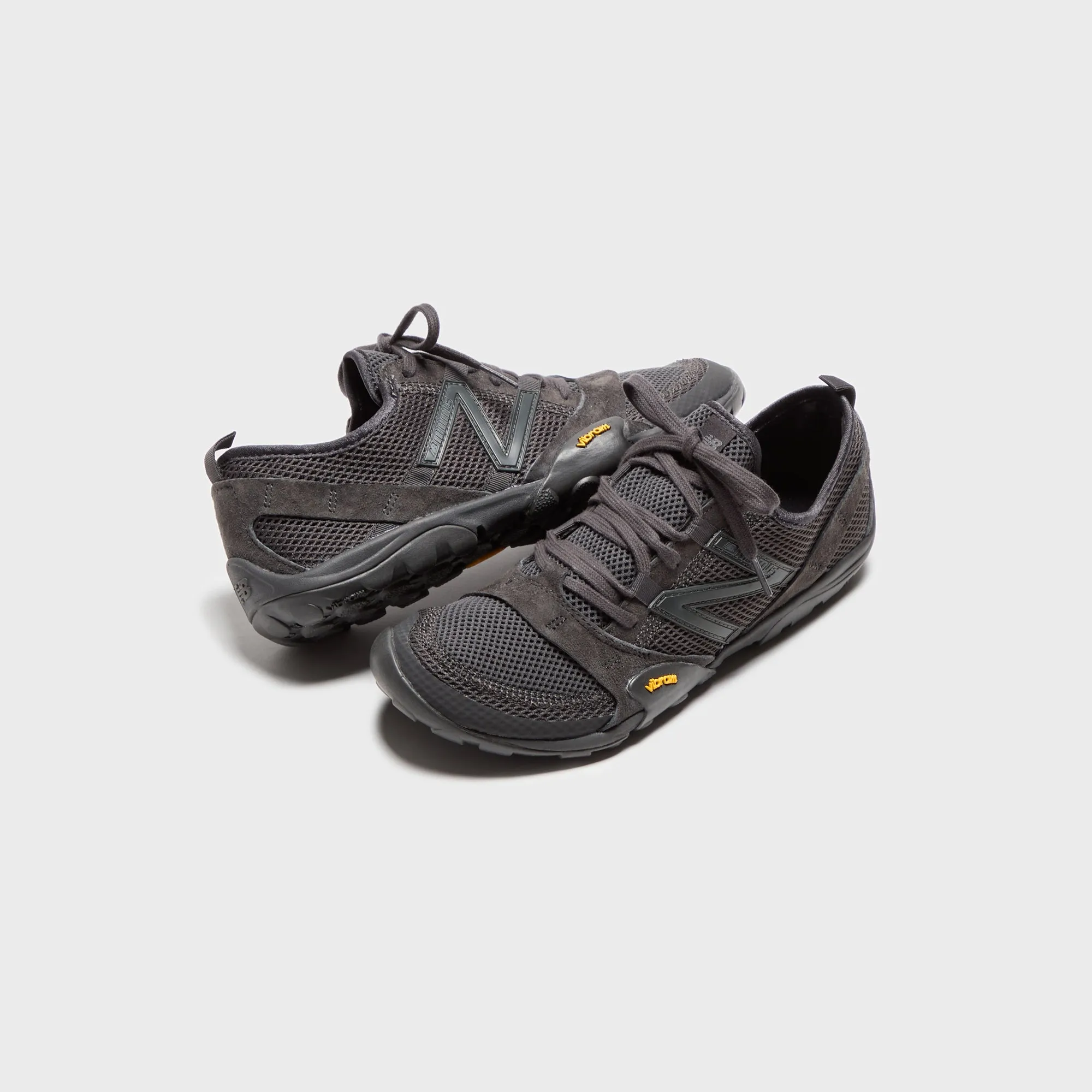 New Balance MT10 - Black
