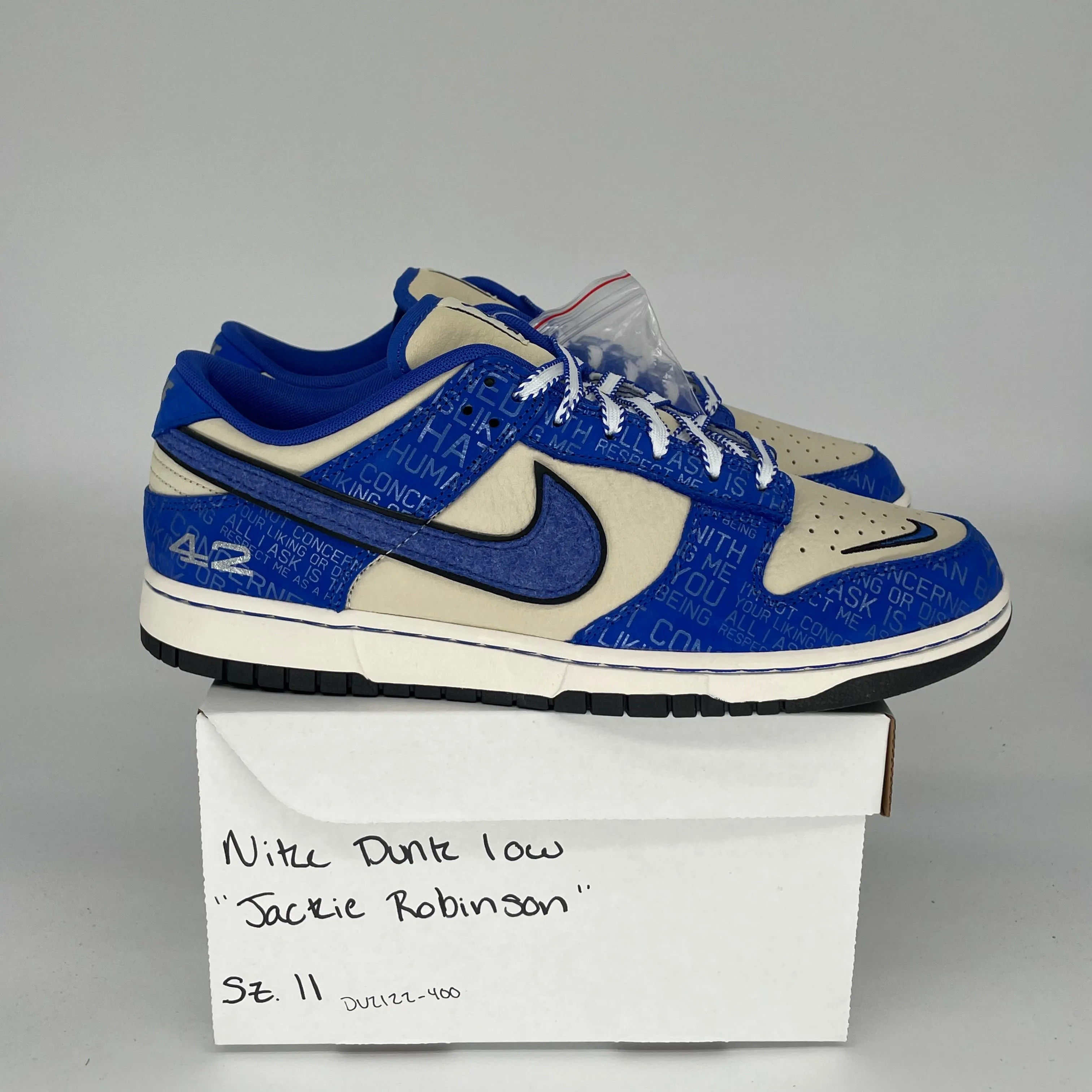NIKE DUNK LOW JACKIE ROBINSON SIZE 11 DV2122-400