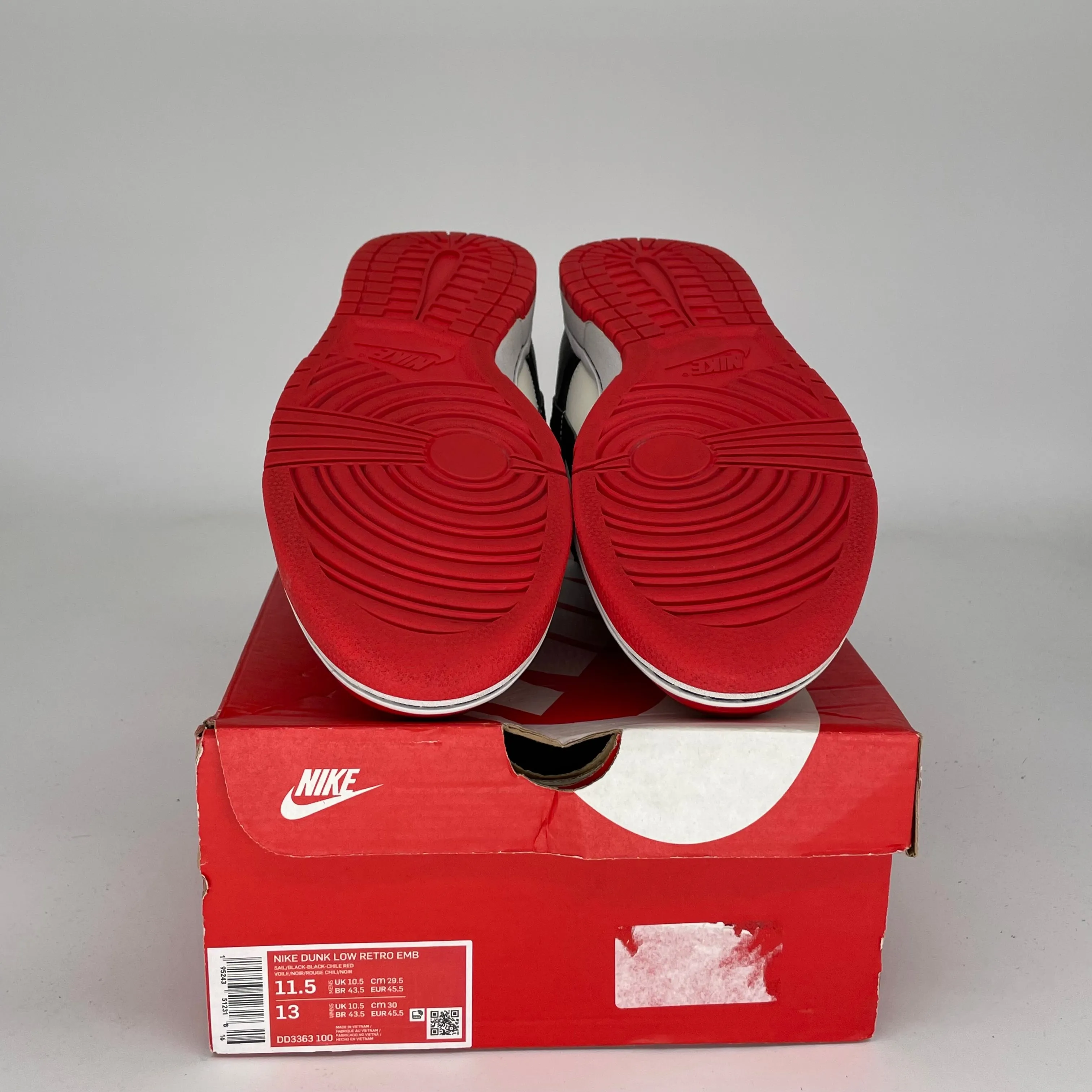 NIKE DUNK LOW NBA 75TH ANNIVERSARY CHICAGO SIZE 11.5 DD3363-100