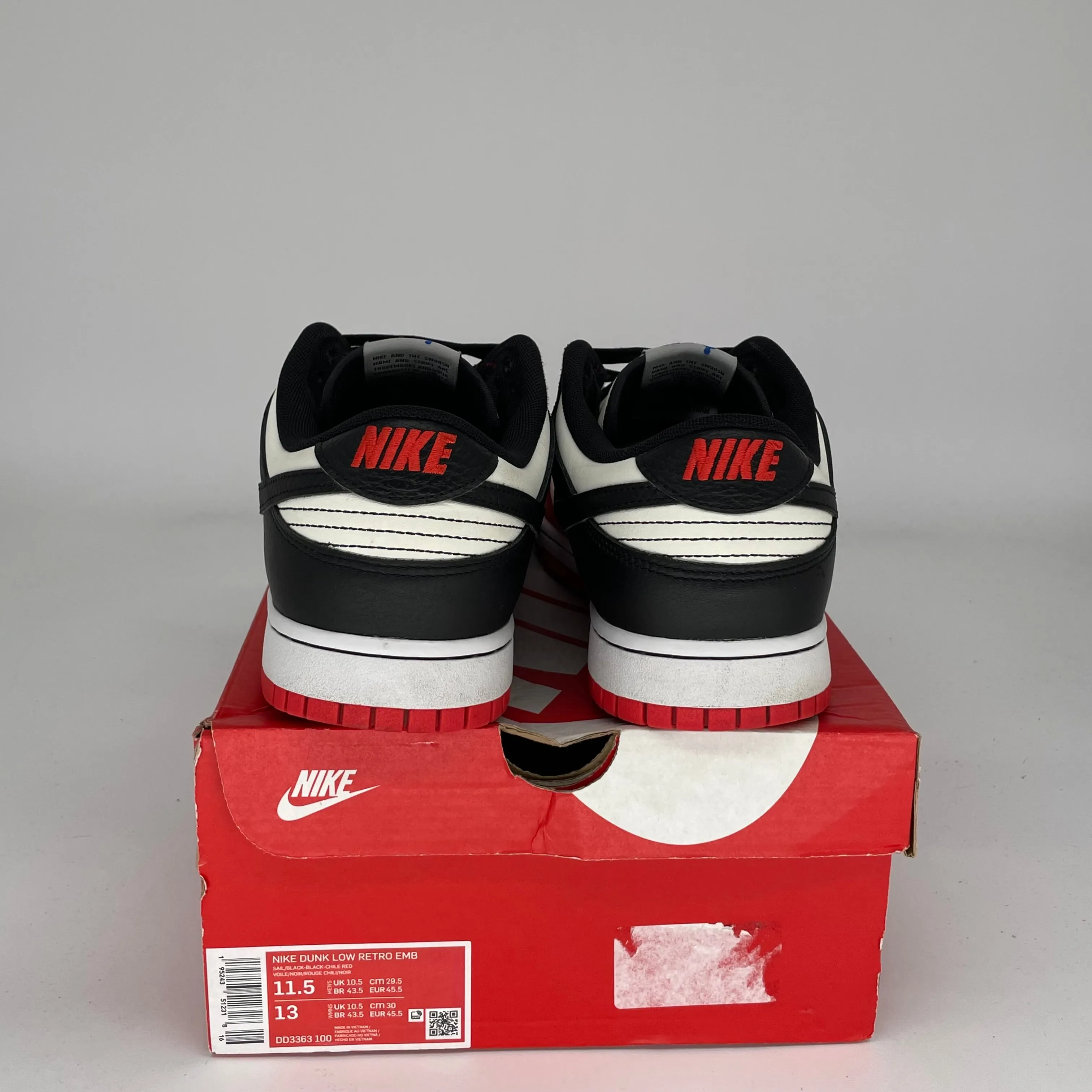 NIKE DUNK LOW NBA 75TH ANNIVERSARY CHICAGO SIZE 11.5 DD3363-100