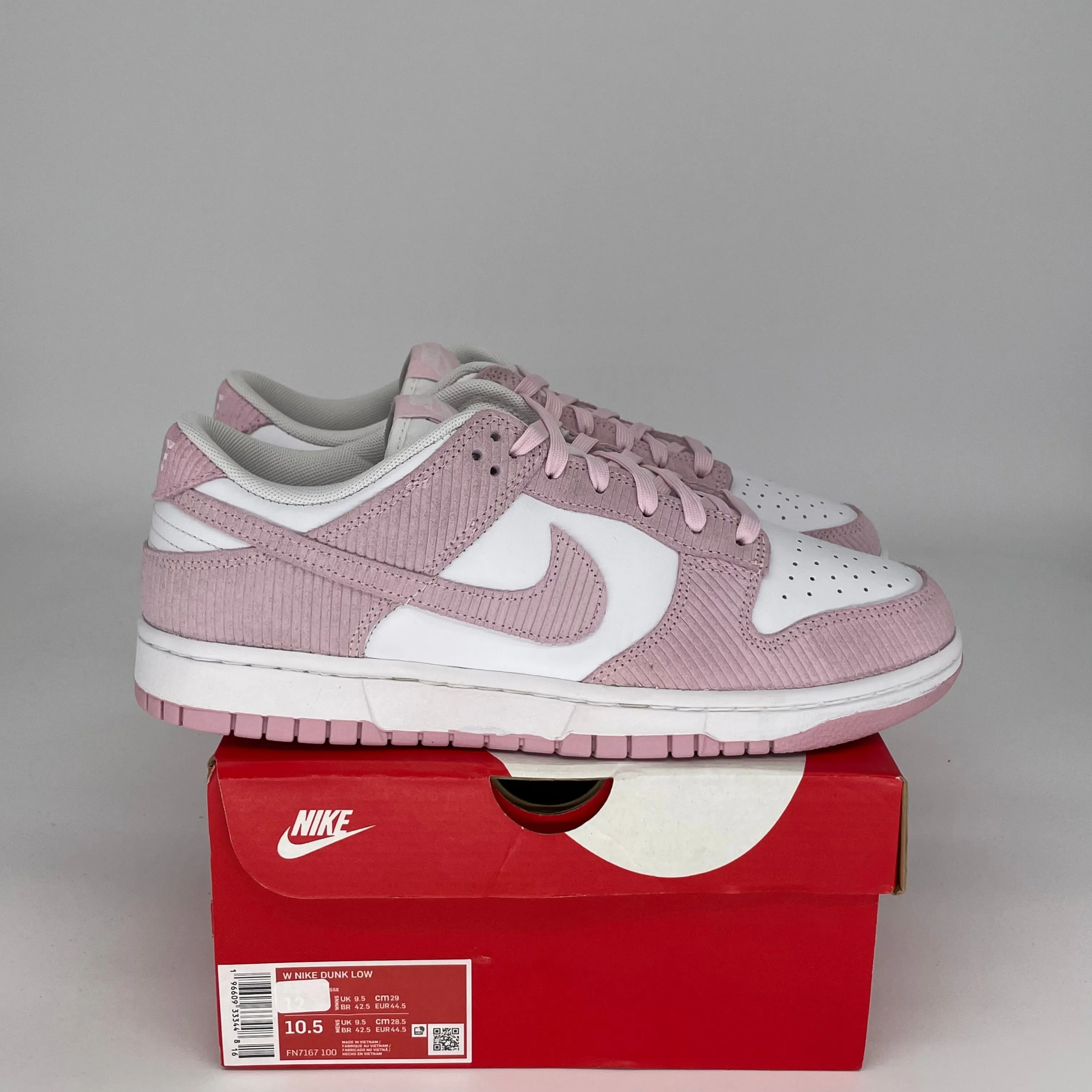 NIKE DUNK LOW PINK CORDUROY W SIZE 10.5/12W FN7167-100