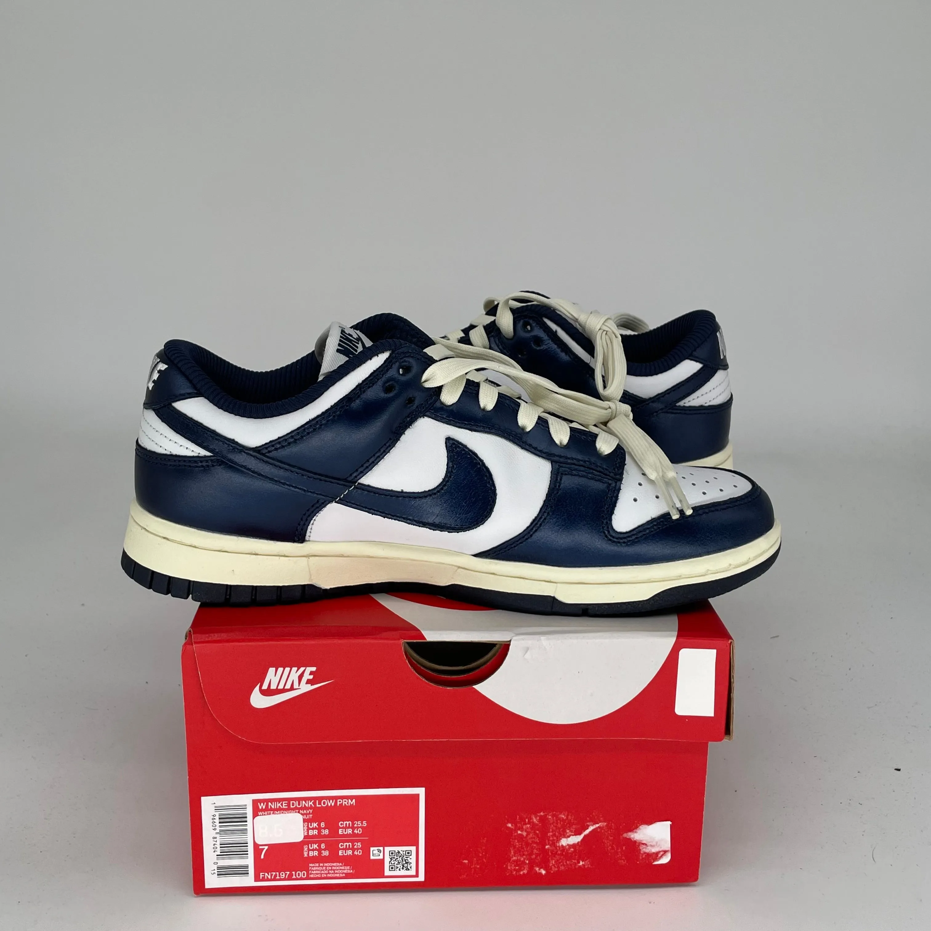 NIKE DUNK LOW VINTAGE NAVY W SIZE 7/8.5W FN7197-100