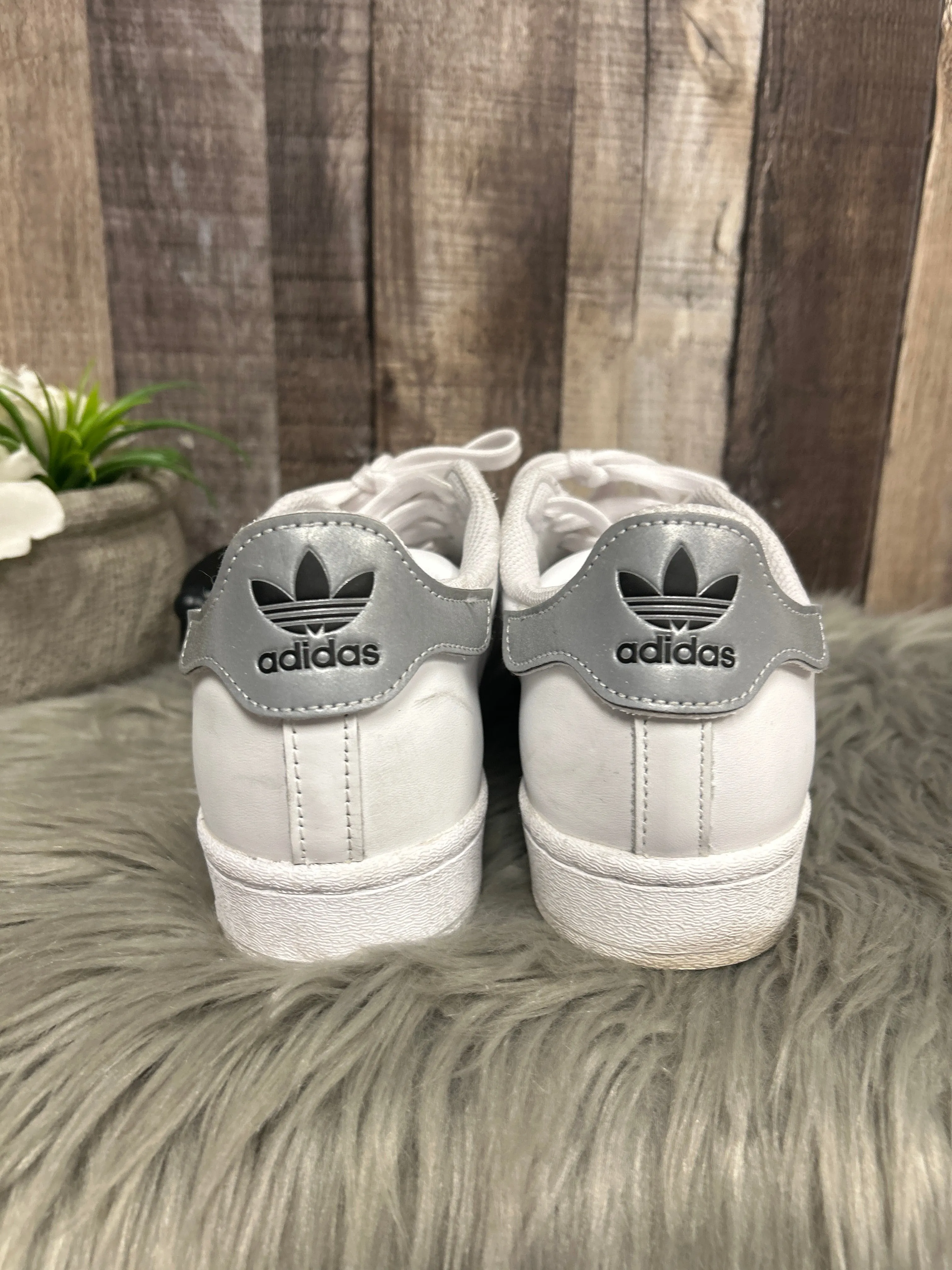Shoes Athletic By Adidas In White, Size: 6.5 adidas