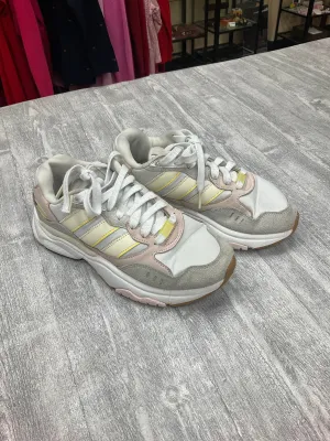Shoes Athletic By Adidas In White, Size: 7.5 adidas