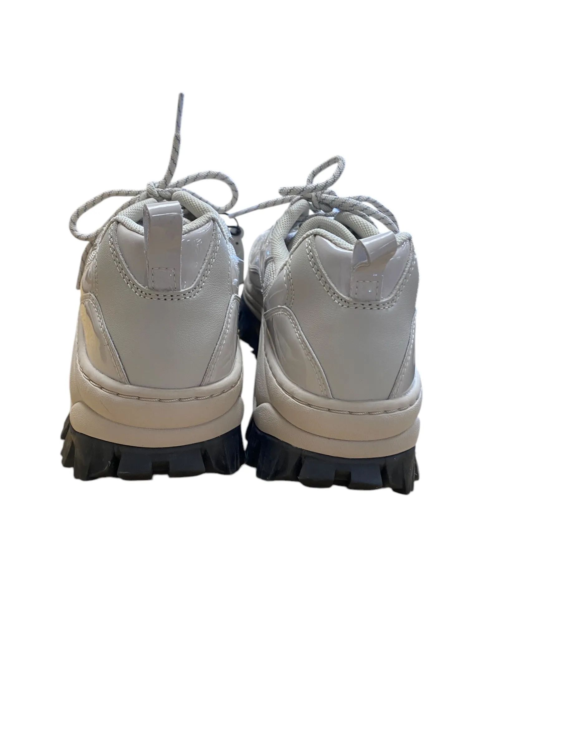 Shoes Athletic By Skechers In Grey, Size: 10 skechers