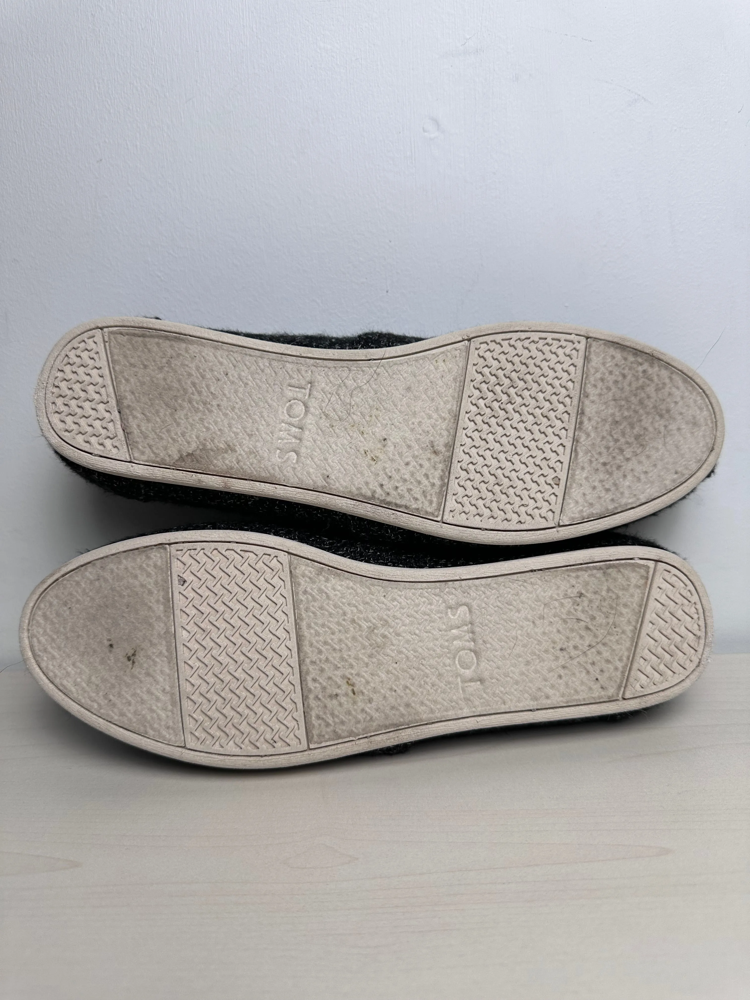 Shoes Flats By Toms In Multi-colored, Size: 8.5 toms