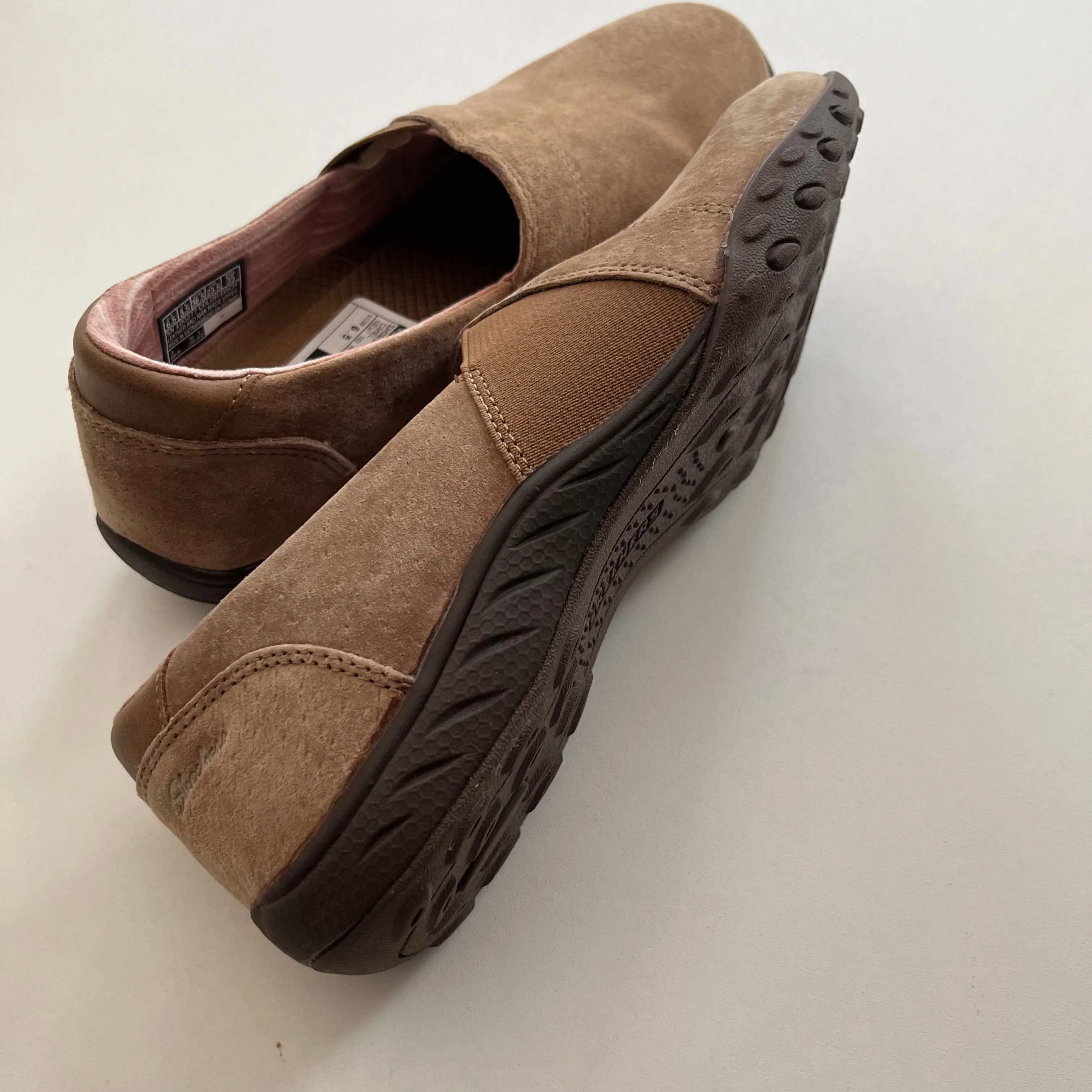 Shoes Flats Moccasin By Skechers In Camel, Size: 6.5 skechers