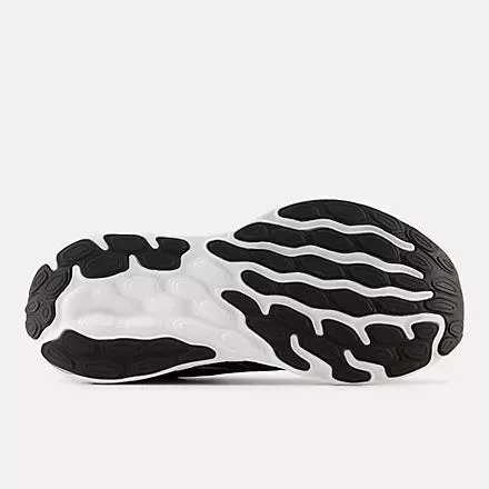 Shoes New Balance Women's 680 V8