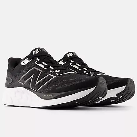 Shoes New Balance Women's 680 V8