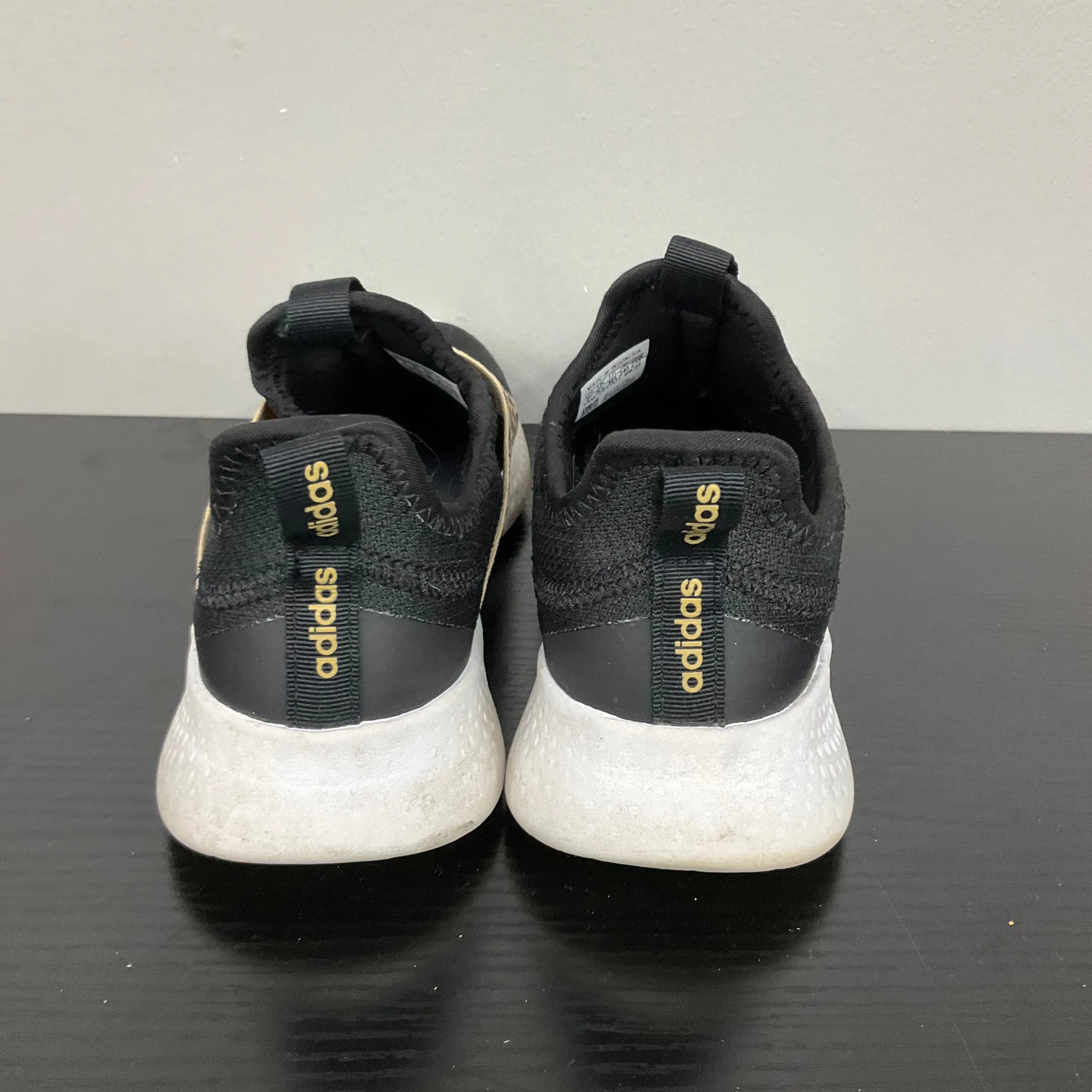 Shoes Sneakers By Adidas In Animal Print, Size:7 adidas
