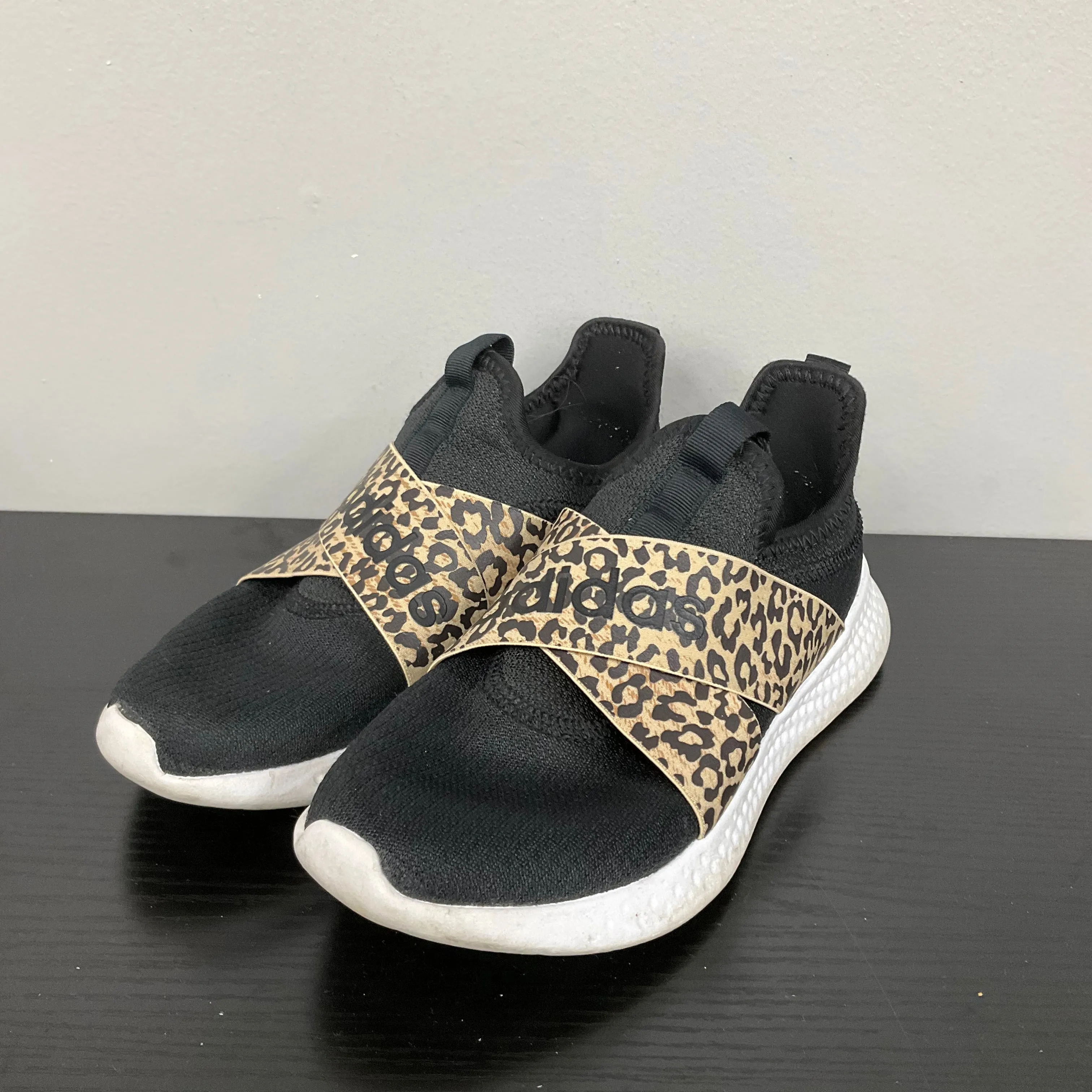 Shoes Sneakers By Adidas In Animal Print, Size:7 adidas