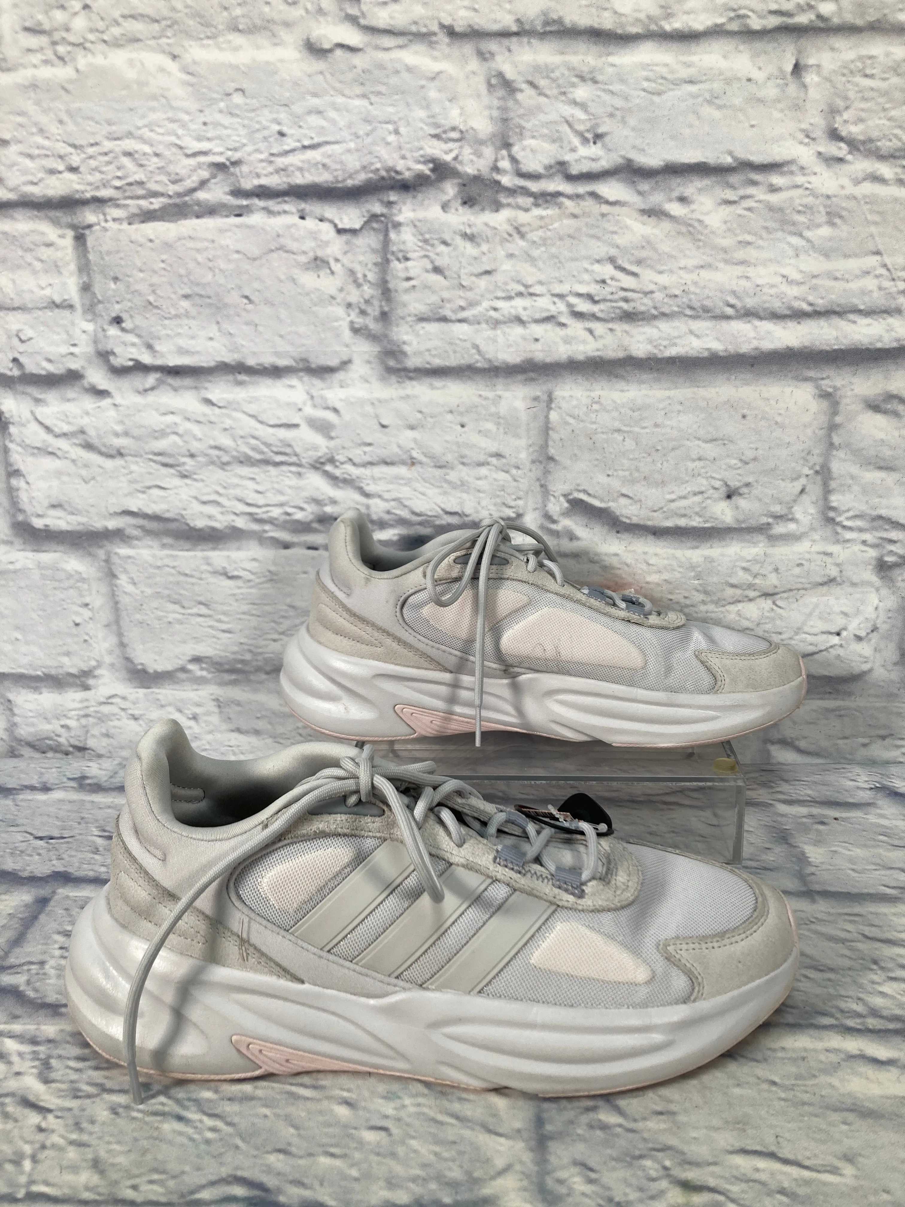 Shoes Sneakers By Adidas In White, Size: 9.5 adidas