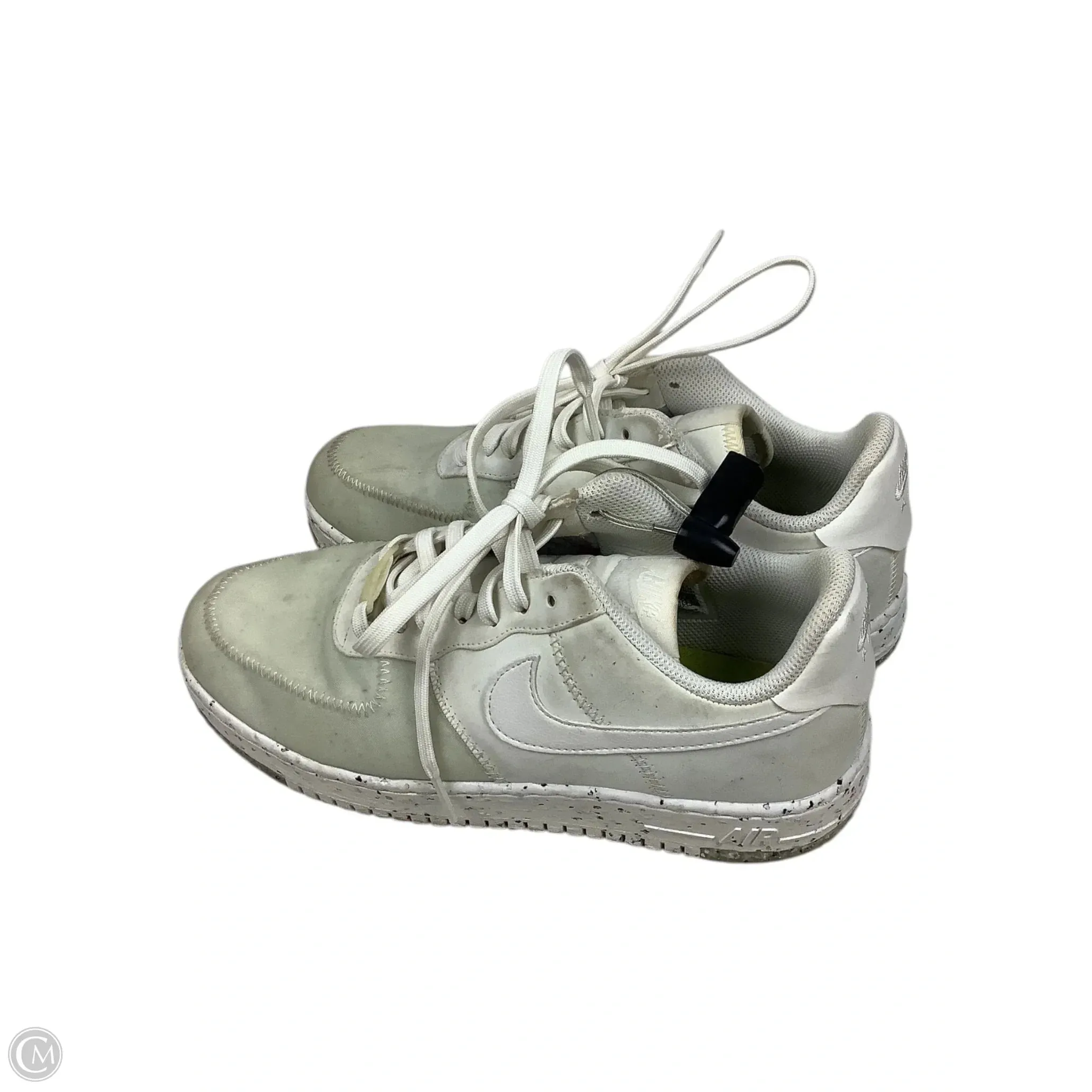 Shoes Sneakers By Nike In Cream, Size: 8 nike