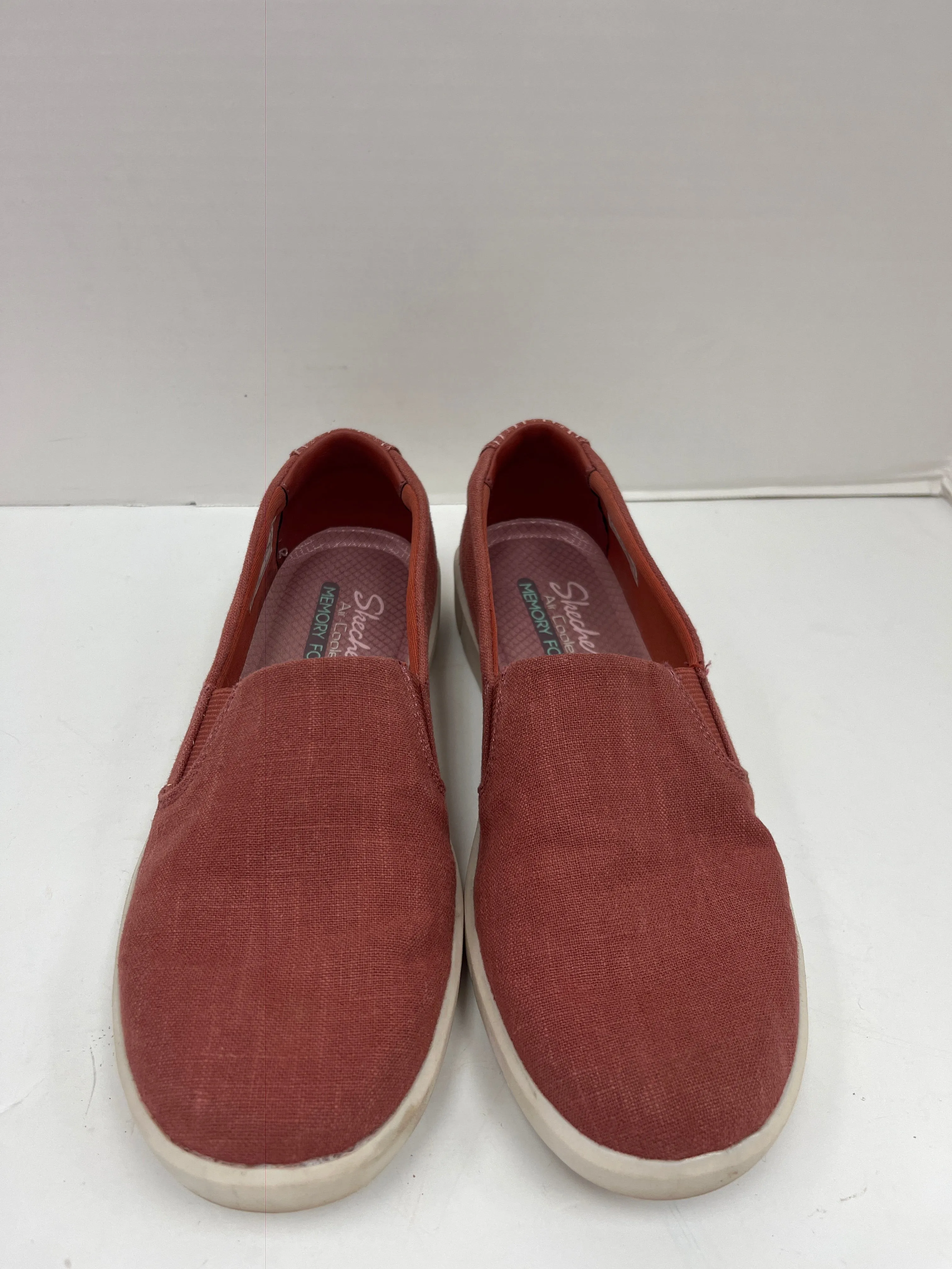 Shoes Sneakers By Skechers  Size: 7.5 skechers