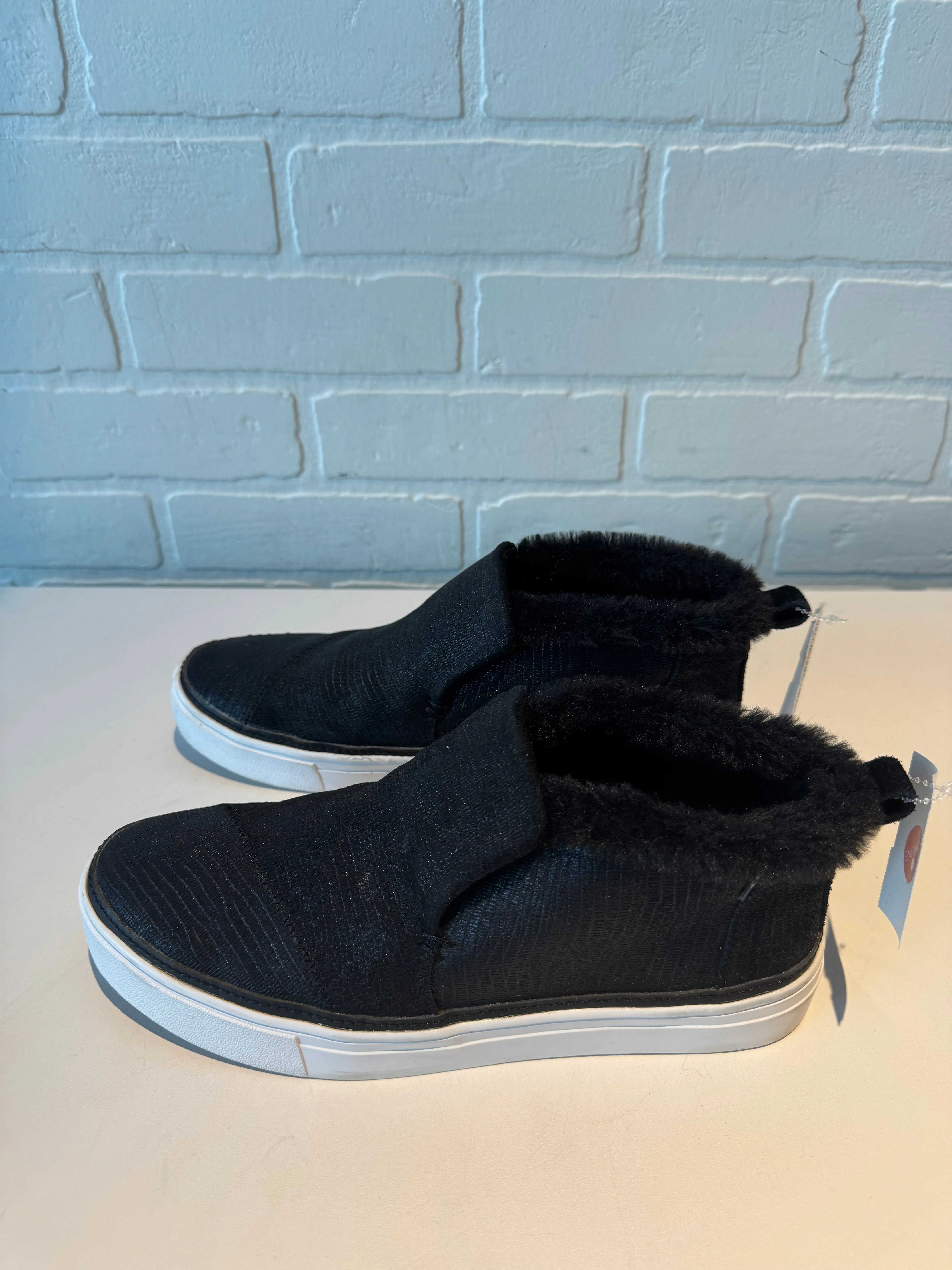 Shoes Sneakers By Toms In Black, Size: 7.5 toms