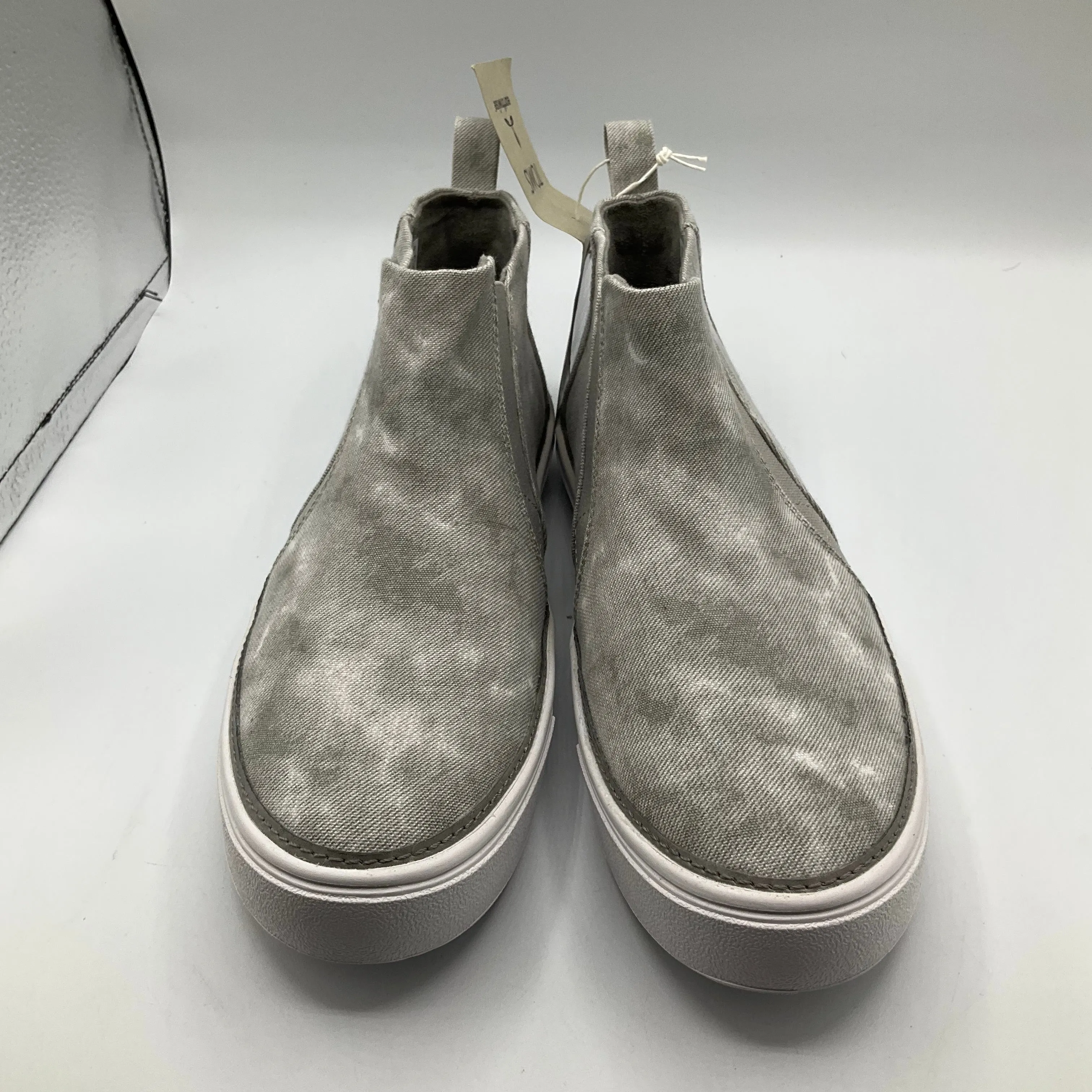 Shoes Sneakers By Toms  Size: 7.5 toms