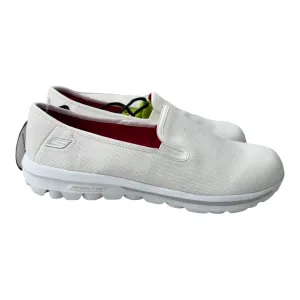 White Shoes Athletic By Skechers, Size: 10 skechers
